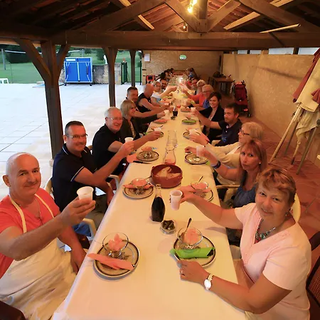 Charly Holiday home Salignac Eyvigues