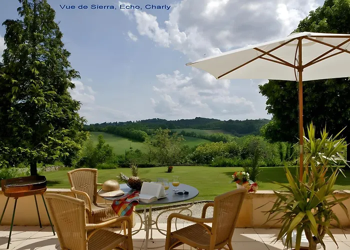 Charly Dom wakacyjny Salignac Eyvigues